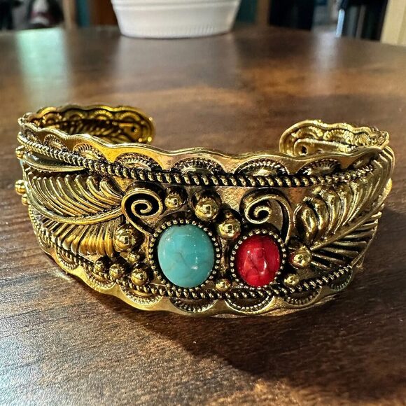 Handcrafted Boho Native American Bracelet, Gold Plated Turquoise and Coral Ston - Picture 4 of 6
